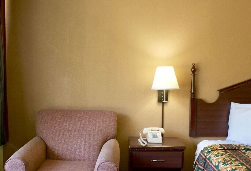 هتل Rodeway Inn