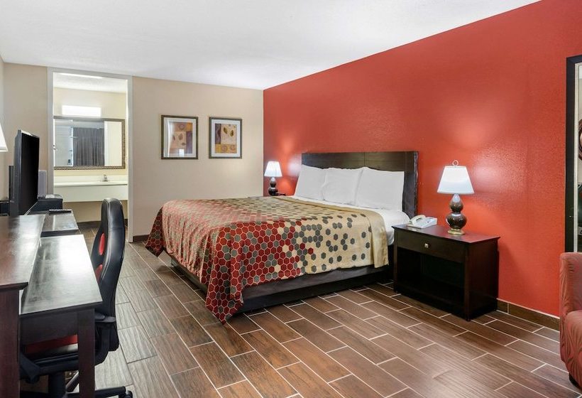 فندق Rodeway Inn