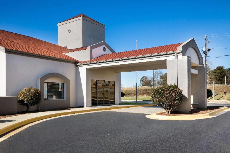 فندق Quality Inn