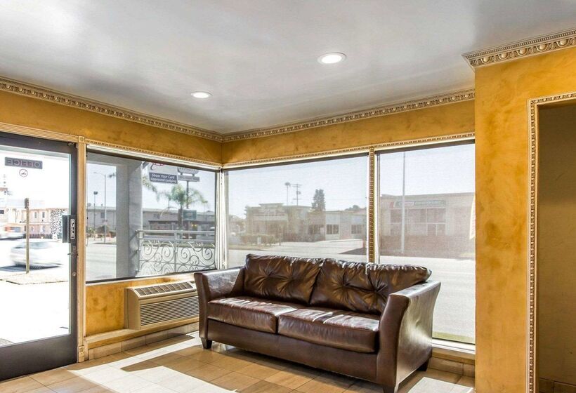 هتل Rodeway Inn & Suites Pacific Coast Highway