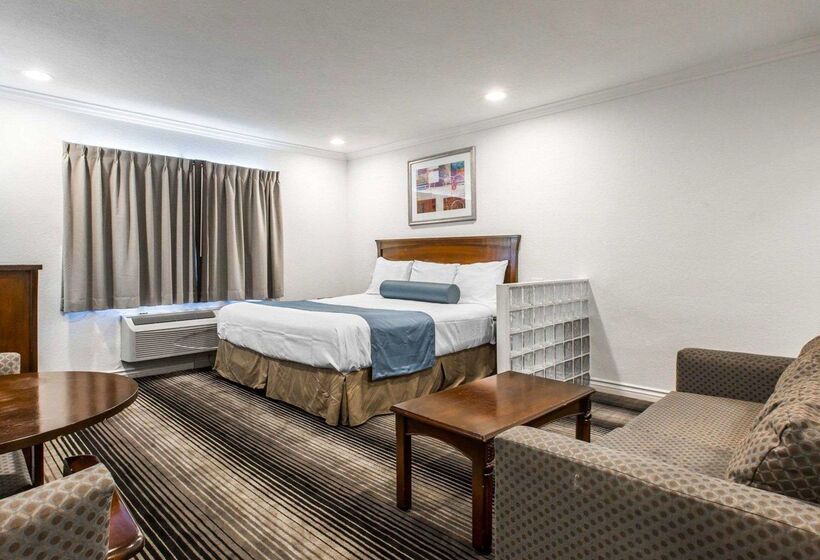 هتل Rodeway Inn & Suites Pacific Coast Highway