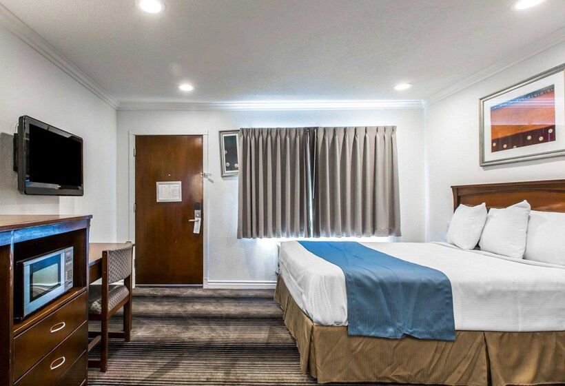 هتل Rodeway Inn & Suites Pacific Coast Highway