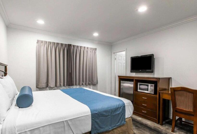 هتل Rodeway Inn & Suites Pacific Coast Highway