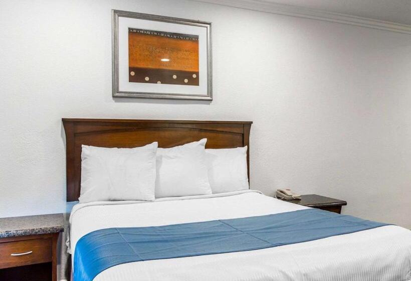 هتل Rodeway Inn & Suites Pacific Coast Highway