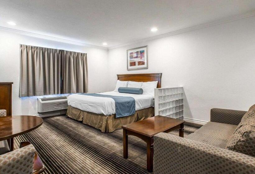 هتل Rodeway Inn & Suites Pacific Coast Highway
