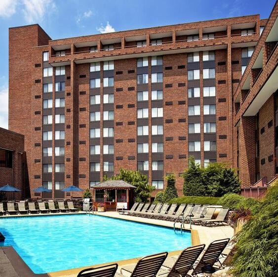 هتل Sheraton Harrisburg Hershey
