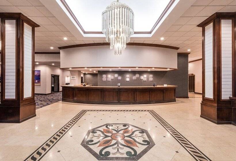בית מלון כפרי Sheraton Indianapolis City Centre