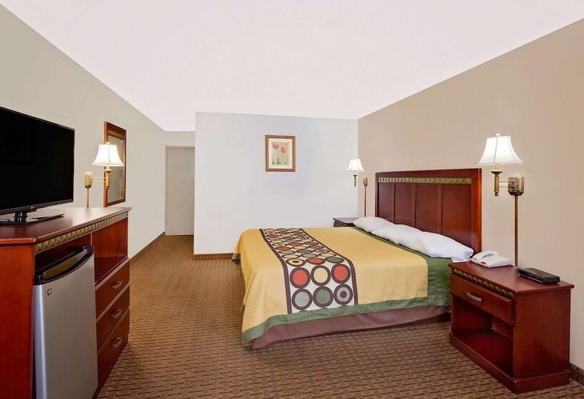Отель Super 8 By Wyndham Plainview