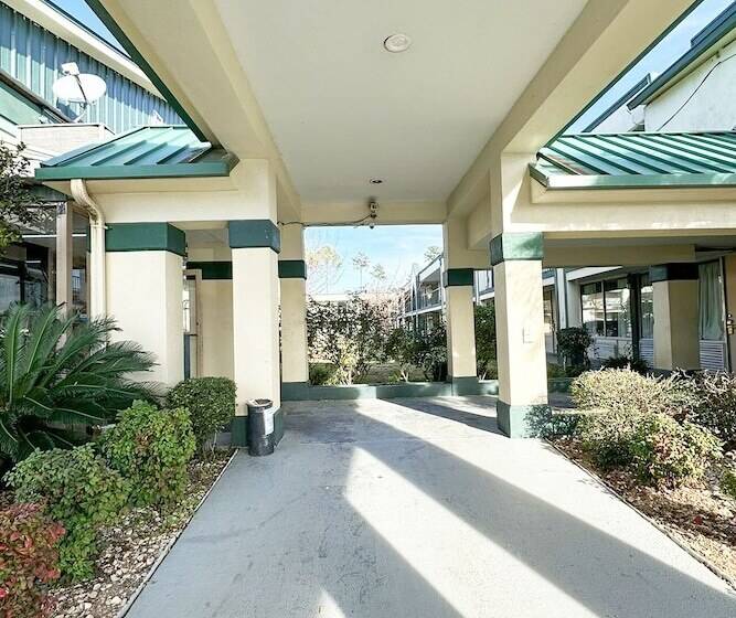 Hotel Super Inn And Suites Milledgeville