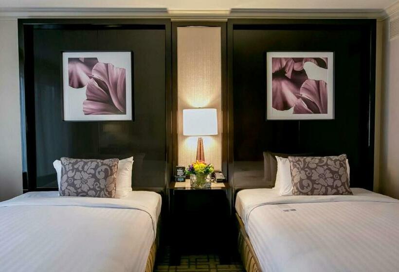 هتل The Royal Sonesta Harbor Court Baltimore