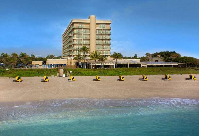 فندق The Singer Oceanfront Resort, Curio Collection By Hilton