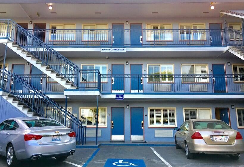 호텔 Travelodge By Wyndham By Fisherman's Wharf