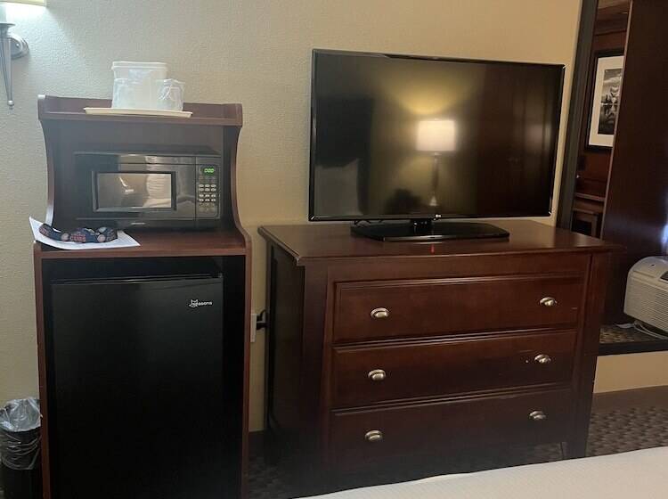 هتل Spark By Hilton Colorado Springs I 25 Central
