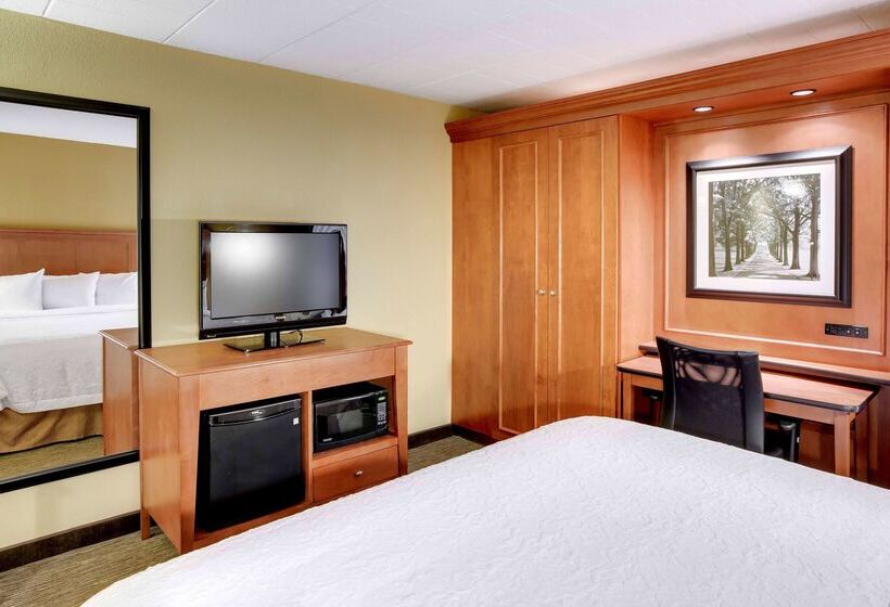 هتل Wingate By Wyndham Cranberry