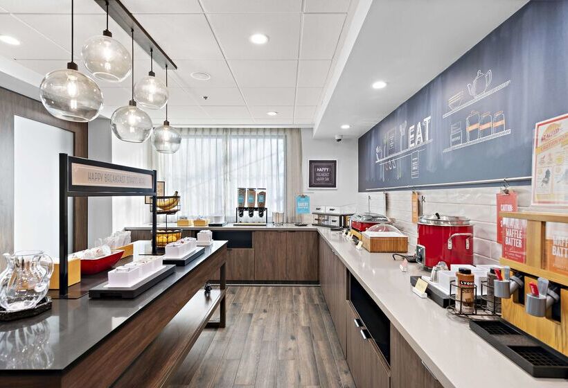 هتل Hampton Inn By Hilton Los Angeles Airport