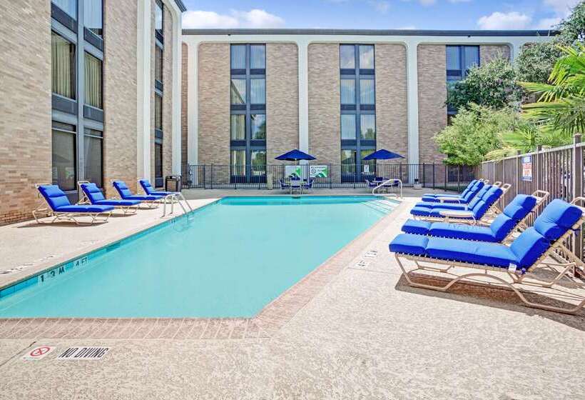 هتل Spark By Hilton Richardson Dallas