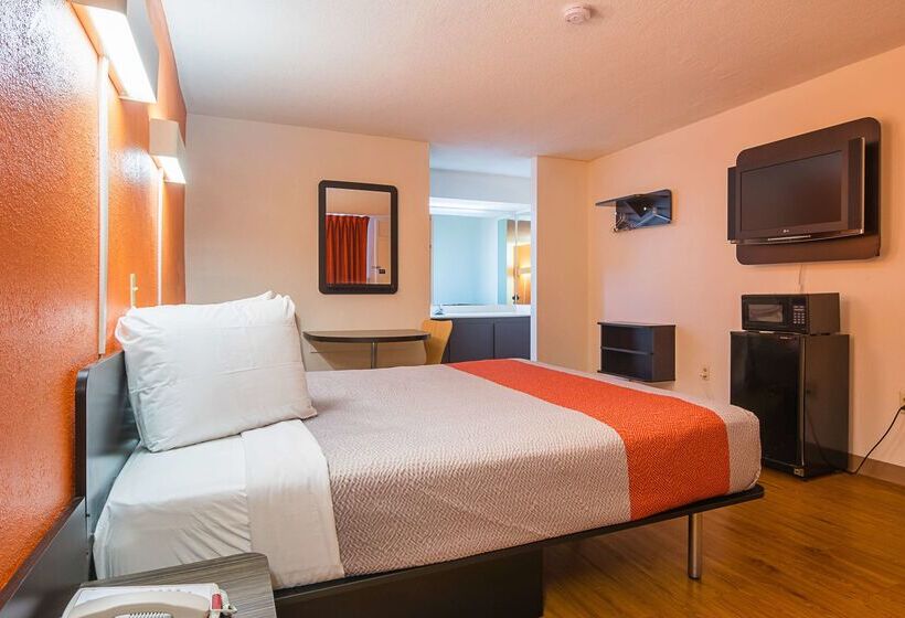 Motel 6newnan, Ga