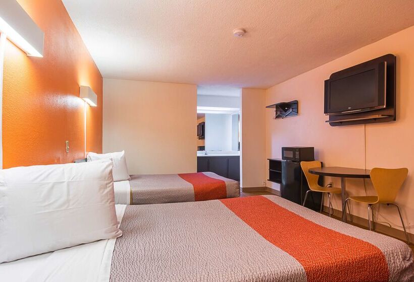 Motel 6newnan, Ga