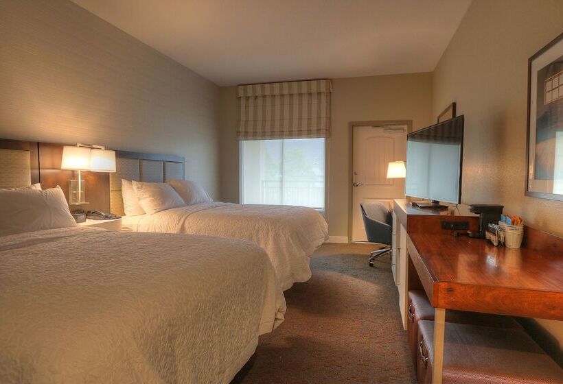 אתר נופש Hampton Inn Gatlinburg Historic Nature Trail