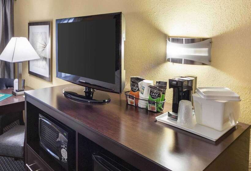 리조트 Quality Inn
