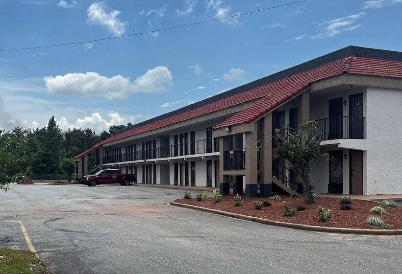 هتل Ramada By Wyndham Bainbridge