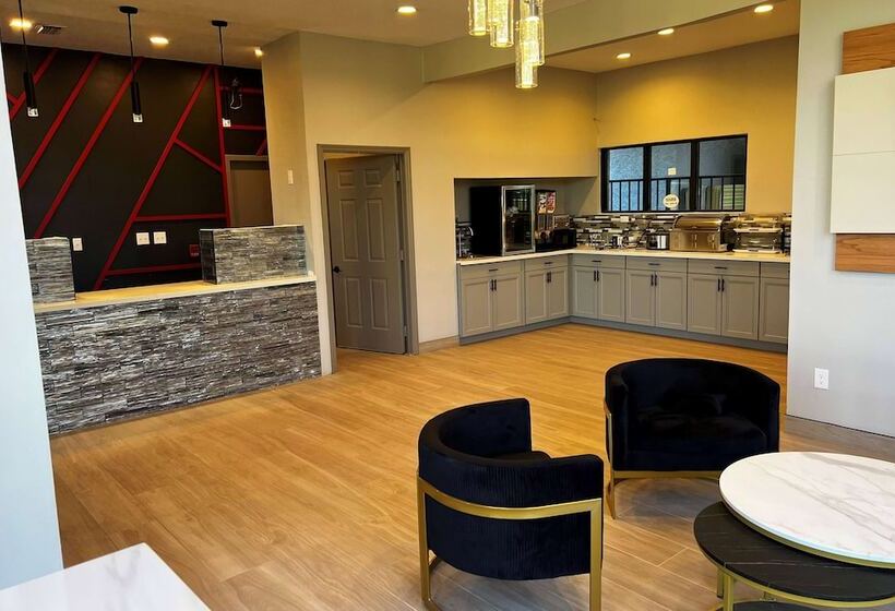 هتل Ramada By Wyndham Bainbridge