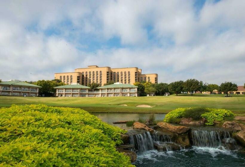 استراحتگاه The Ritz Carlton Dallas, Las Colinas