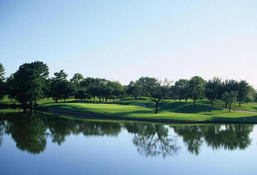 استراحتگاه The Ritz Carlton Dallas, Las Colinas