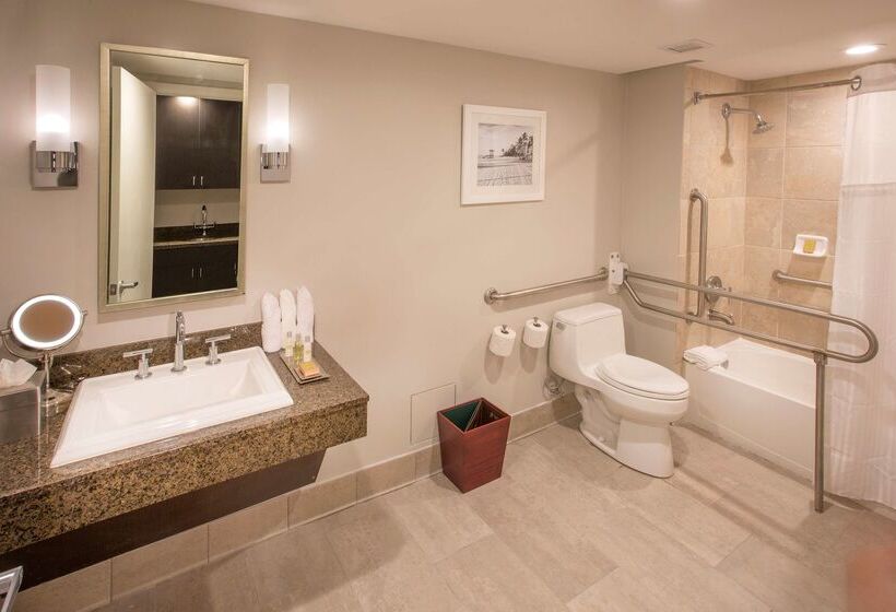 Doubletree Resort By Hilton Hollywood Beach