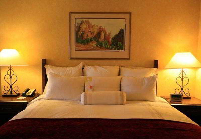 Hotelli Albuquerque Marriott Pyramid North