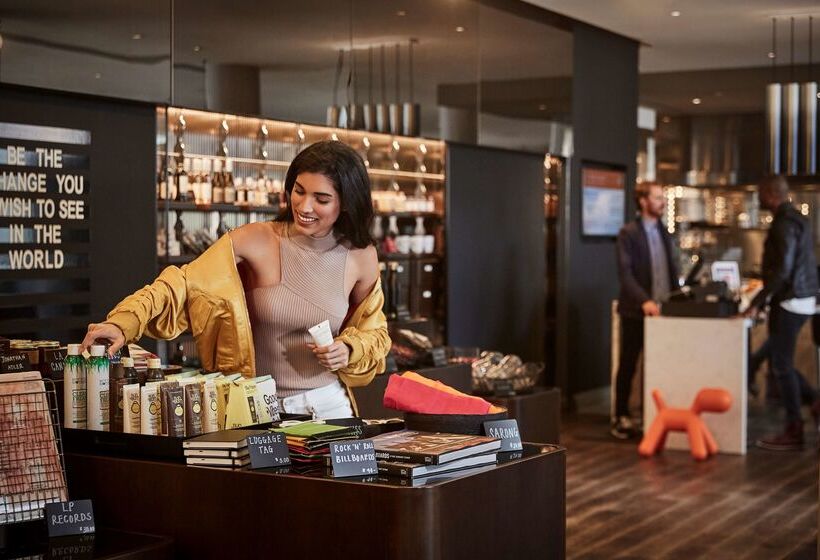هتل Andaz West Hollywood, By Hyatt