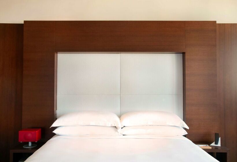 هتل Andaz West Hollywood, By Hyatt