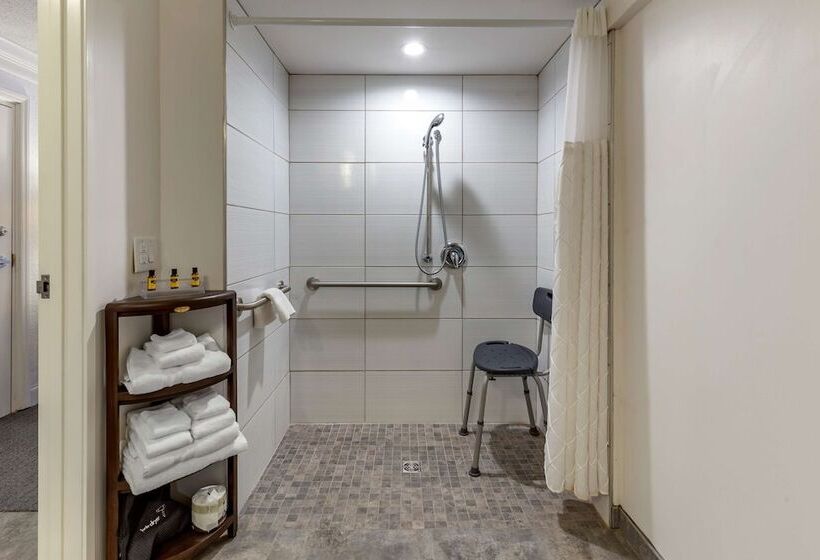 فندق Best Western Plus University Inn