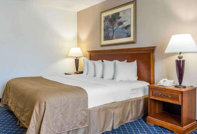 Clarion Hotel & Conference Center