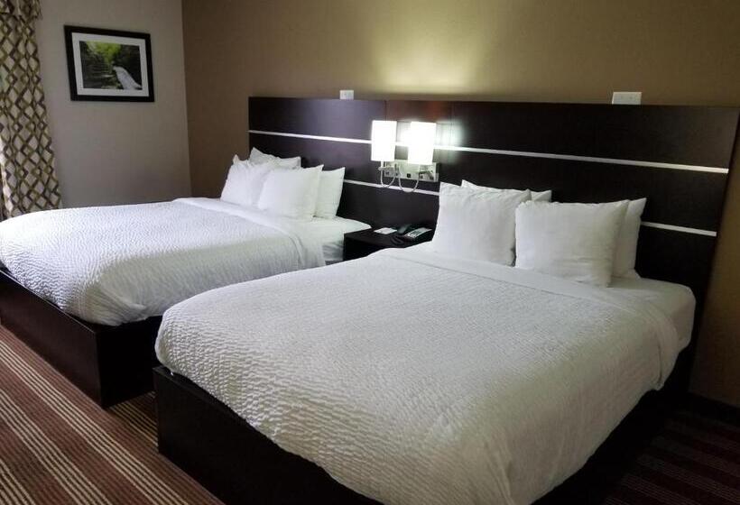 ホテル Pocono Inn & Banquet   Stroudsburg
