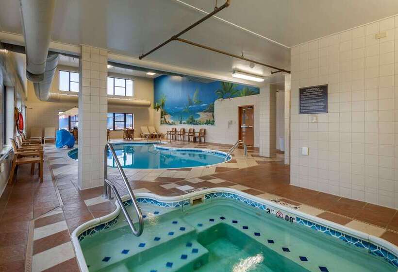 هتل Comfort Inn & Suites Springfield I 44