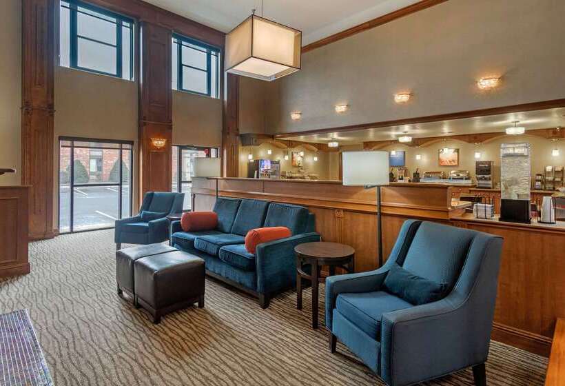 هتل Comfort Inn And Suites Springfield