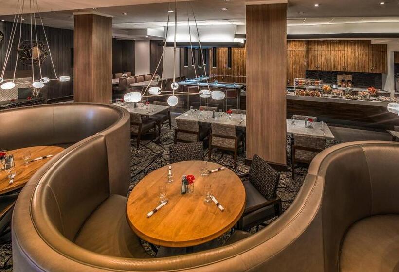 בית מלון כפרי Courtyard By Marriott Bethesda Chevy Chase