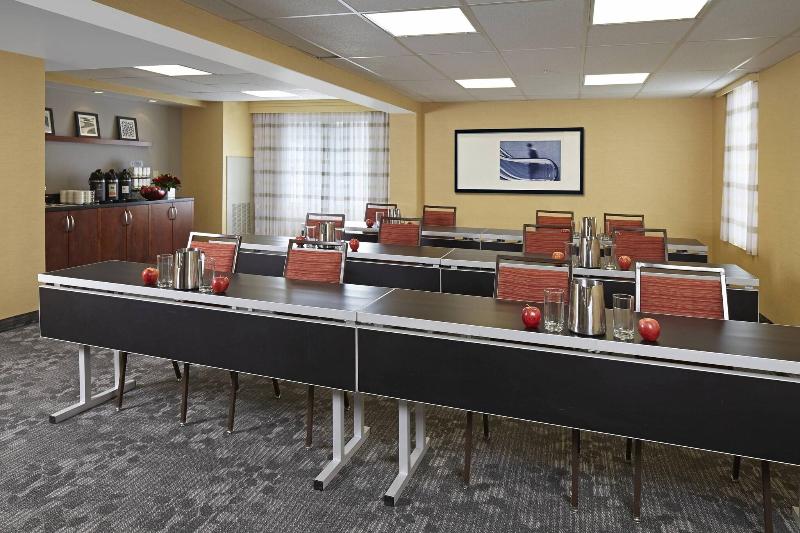 Courtyard By Marriott San Diego Mission Valley/hotel Circle