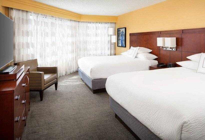 هتل Courtyard By Marriott Fishermans Wharf
