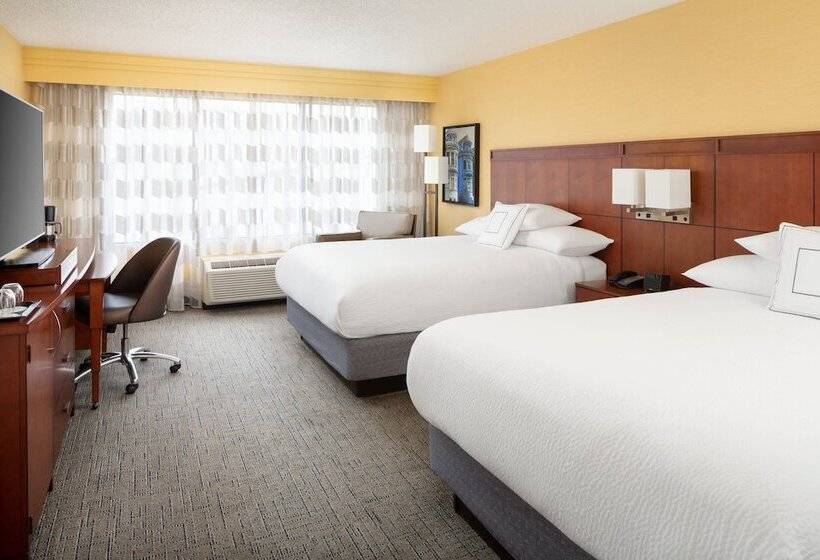 هتل Courtyard By Marriott Fishermans Wharf