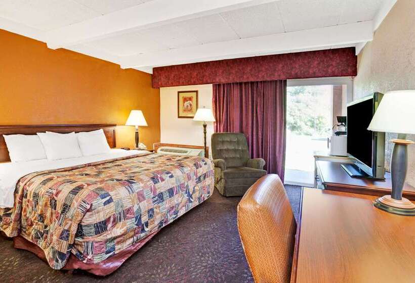 هتل Days Inn By Wyndham Ann Arbor