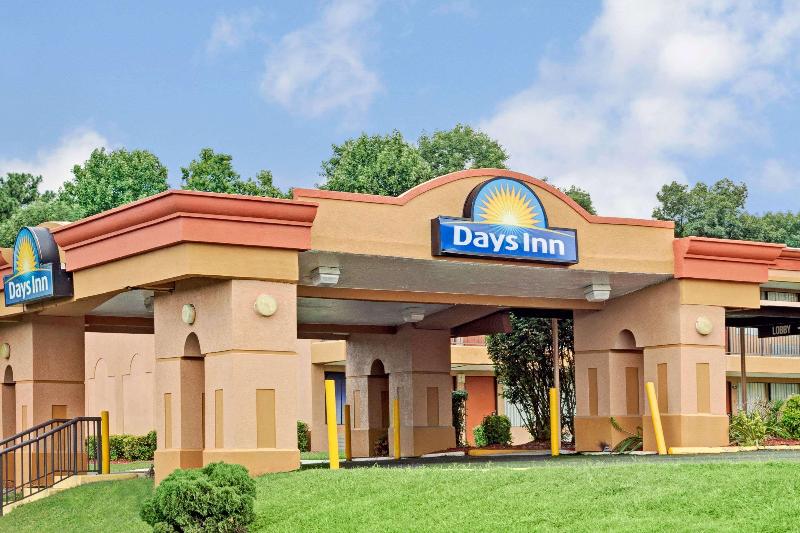 هتل Days Inn By Wyndham Durham/near Duke University