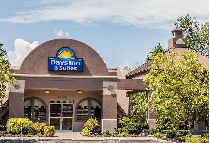 هتل Days Inn & Suites By Wyndham Lexington