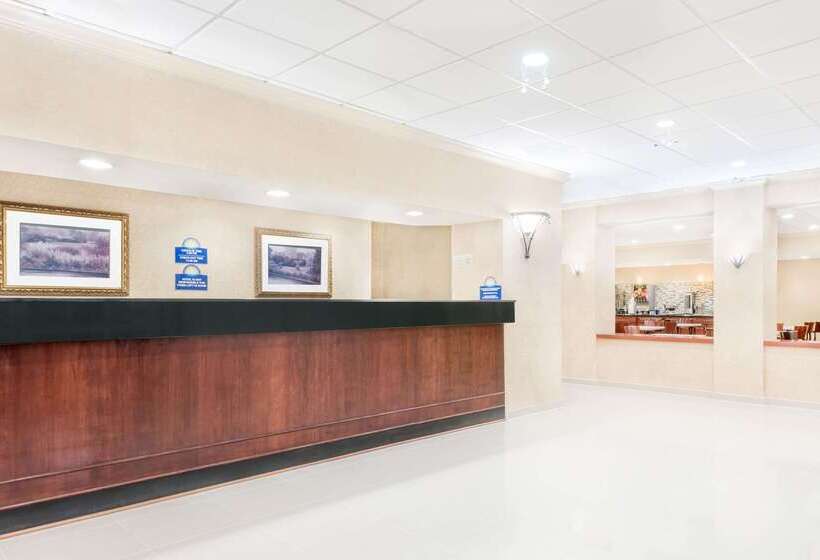酒店 Days Inn & Suites By Wyndham York