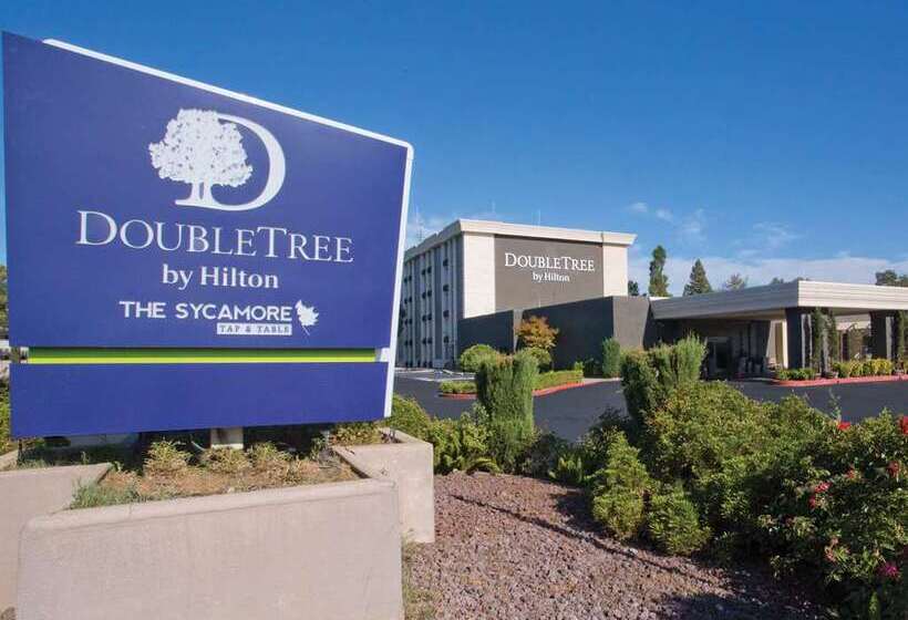 هتل Doubletree By Hilton Chico