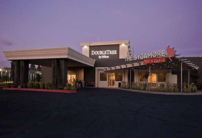 هتل Doubletree By Hilton Chico