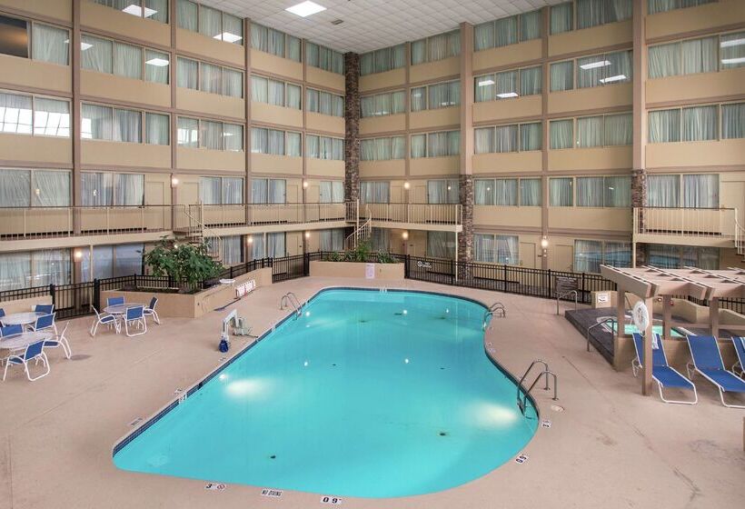 호텔 Wyndham Garden Westlake