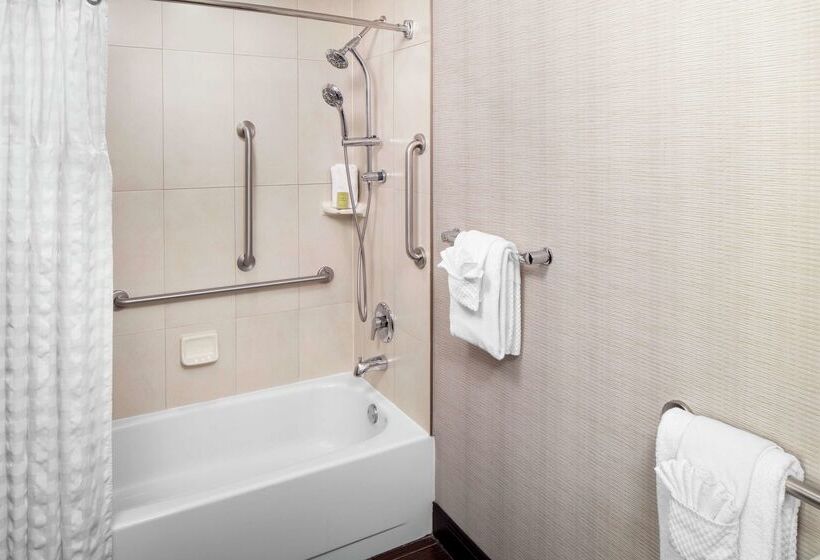 호텔 Wyndham Garden Westlake