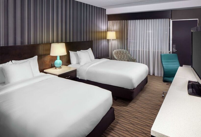호텔 Wyndham Garden Westlake